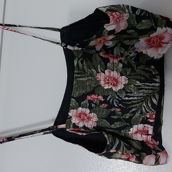 American Eagle Floral Crop Top NWOT - Picture 7 of 7